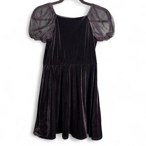 Zunie size 12 (woman's xs) black mini velvet dress with mesh puff sleeves
